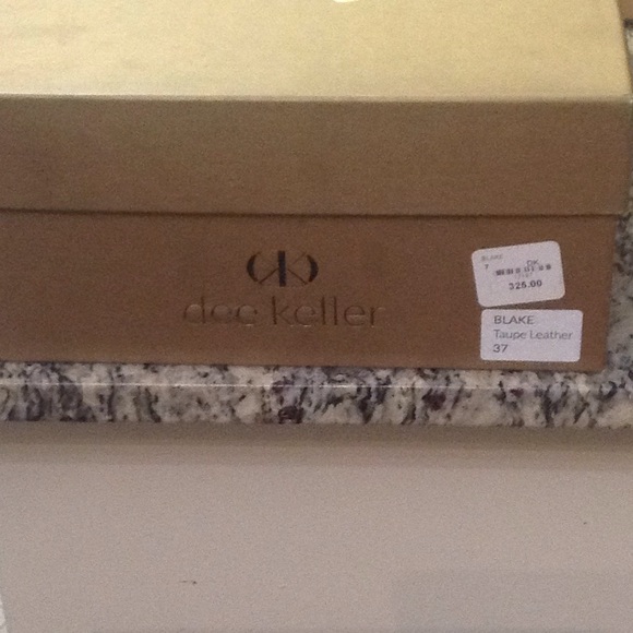 Shoes - Picture 3 of 4